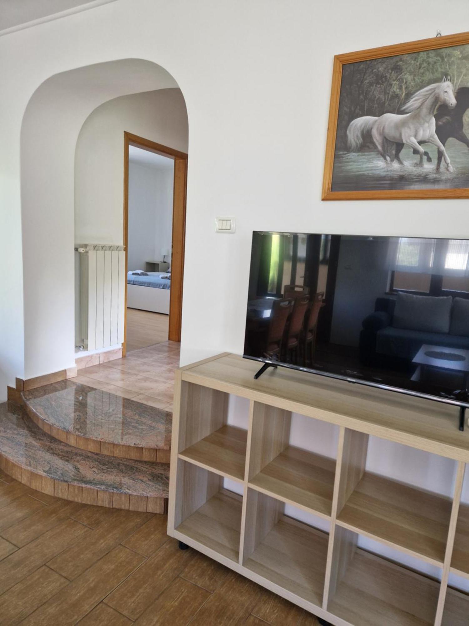 Apartma Mihatovi Pivka Eksteriør billede